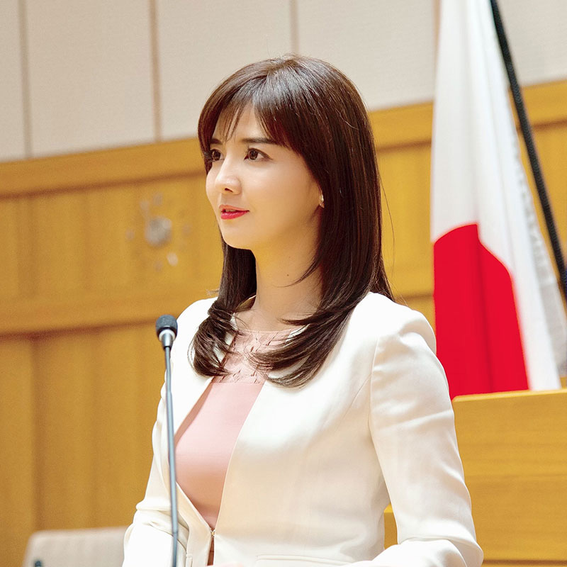 やなざわ亜紀