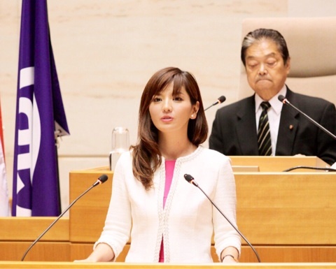 港区議会議員やなざわ亜紀